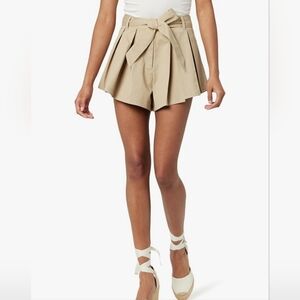 The Drop Women's Travertine Box-Pleated Shorts by @takkunda